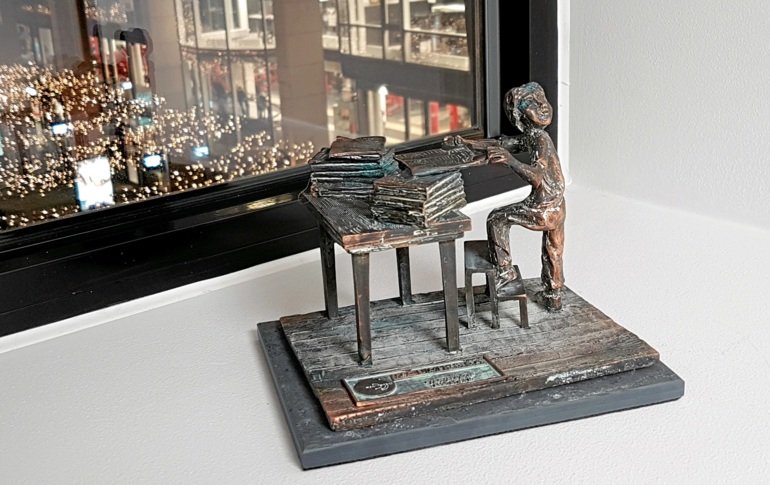 Small typewriter sculpture
