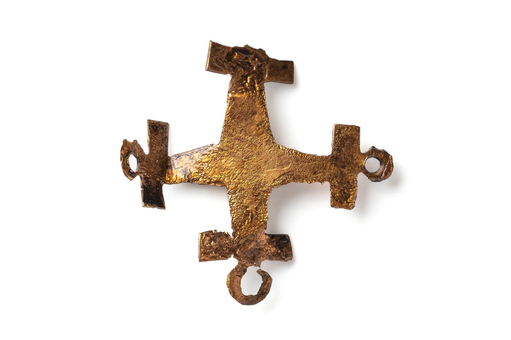 Photarch - Cross shaped bronze fitting from Moesgaard Museum